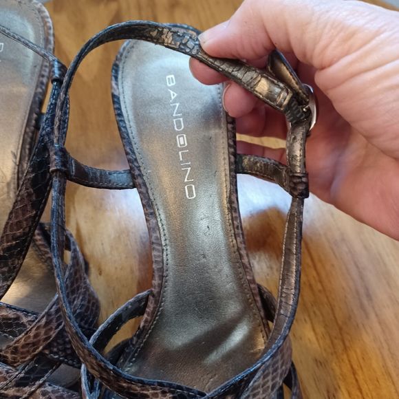 Bandolino Strappy Brown/Black Faux Snakeskin Open Toe 3.5" Heels size 6.5 M - Picture 8 of 11